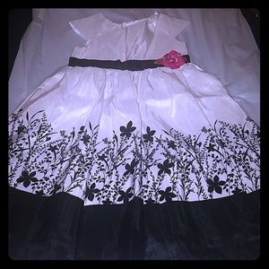 Girls black and white dress